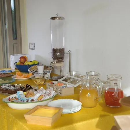 Bed & Breakfast Paradiso Degli Ulivi 3*