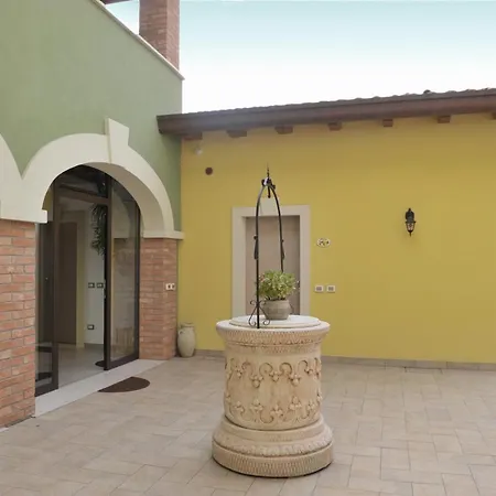 Paradiso Degli Ulivi Bed & Breakfast *