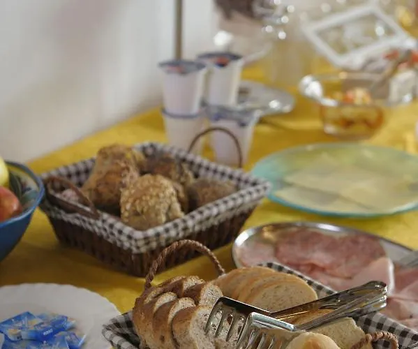 Paradiso Degli Ulivi Bed & Breakfast