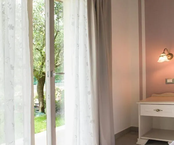 Paradiso Degli Ulivi 3*